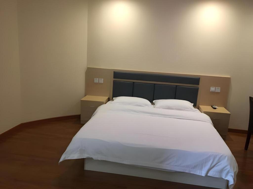格林豪泰芜湖方特二三四期南翔万商快捷酒店 外观 照片